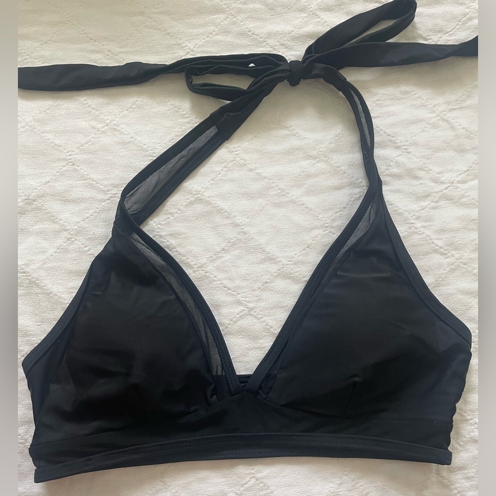 New black V bikini top with mesh accents on the V bottom size Small & medium A21